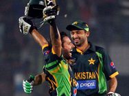 അഫ്രീദി അടിച്ചാല്‍ പിന്നെ രക്ഷയുണ്ടോ