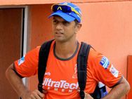 ഗാവസ്‌കര്‍ വിളിച്ചു പക്ഷേ ദ്രാവിഡിന് സമയമില്ല