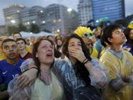 ബ്രസീലെങ്ങനെ തോറ്റു... ആരാധകന്റെ കരച്ചില്‍ വൈറല്‍