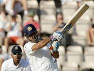 ഇന്ത്യയ്ക്കും തോല്‍വിക്കുമിടയില്‍ ധോണി മാത്രം