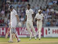 മാഞ്ചസ്റ്ററില്‍ ഇന്ത്യയെ രക്ഷിക്കാന്‍ മഴ!