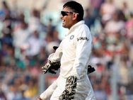 0,0,0,0.... ക്യാപ്റ്റന്‍ ധോണിക്ക് 'സംപൂജ്യ' റെക്കോര്‍ഡ്!