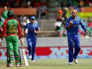 4ന് 232, പിന്നെ 267 ഓളൗട്ട്, അഫ്ഗാന്റെ ഒരു ബൗളിംഗേ....!