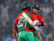 മഹ്മദുള്ളയ്ക്ക് സെഞ്ചുറി, ബംഗ്ലാദേശ് ഇംഗ്ലണ്ടിനെ ഞെട്ടിച്ചു