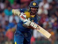 സങ്കക്കാരയുടെ ഷോട്ടുകളുടെ രഹസ്യം മസൂറി ഹെല്‍മറ്റ്?