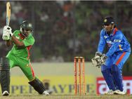 ഷക്കീബിന്റെ വിക്കറ്റ് സര്‍ ജഡേജയ്ക്ക്, ബംഗ്ലാദേശ് തോല്‍വിയിലേക്ക്