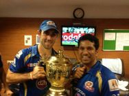 ഇന്റര്‍വ്യൂ നിര്‍ത്തി മാക്‌സ്‌വെല്‍ സച്ചിനെ കാണാന്‍ ഓടി, വീഡിയോ വൈറല്‍!