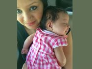 'തല ധോണി'യുടെ മകള്‍ സിവ ആദ്യമായി ചെന്നൈയില്‍