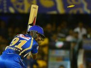 9 വിക്കറ്റ് ജയം, കോലിയും റോയല്‍ ചാലഞ്ചേഴ്‌സും തിരിച്ചുവരുന്നു!