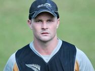 സിക്‌സര്‍ വീരന്‍ കോളിന്‍ മണ്‍റോയെ മുംബൈ ടീമിലെടുത്തു