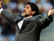 ഫിഫ അഴിമതിയുടെ കളിക്കളം; ബ്ലാറ്റര്‍ക്കെതിരെ വീണ്ടും മറഡോണ