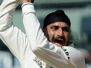 ബംഗ്ലാദേശ് പരമ്പര നഷ്ടം, ലാഭമുണ്ടാക്കിയത് ഹര്‍ഭജന്‍ സിംഗ് മാത്രം