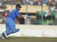 തോണി തുഴഞ്ഞ് ധോണി, ഇന്ത്യയ്ക്ക് പരമ്പര നഷ്ടം, നാണക്കേട്