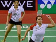 ഗ്ലാമറിനും മേലെ, ജ്വാല ഗുട്ട - അശ്വിനി സഖ്യത്തിന് കാനഡ ഓപ്പണ്‍ കിരീടം!