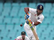 10 വര്‍ഷം പൂര്‍ത്തിയാക്കി സുരേഷ് റെയ്‌ന, അവസരം പോരെന്ന് പരാതി!