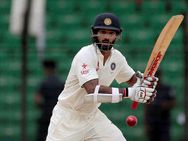 ഒന്നാം ടെസ്റ്റ്: ഇടങ്കയ്യരുടെ ദിവസത്തില്‍ ഇടങ്കയ്യന്‍ ധവാന് സെഞ്ചുറി!