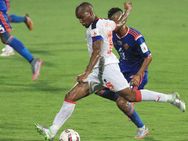 ഐഎസ്എല്‍: ഗോവ ഡല്‍ഹിക്ക് 'ടൂ' ഹോട്ട്: ചിത്രങ്ങള്‍ കാണൂ...