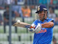 ധോണിയെ വിമര്‍ശിച്ചു, അഗാര്‍ക്കര്‍ക്കെതിരെ ധോണി ഫാന്‍സിന്റെ ആക്രമണം!