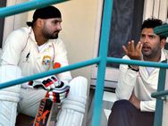 ഹര്‍ഭജന് 'യുവി സ്‌പെഷല്‍' ആശംസ, മറുപടിയായി ഭാജിയുടെ ദൂസര ഇങ്ങനെ....