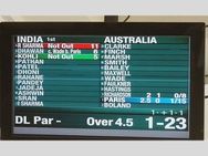 പത്താനേയും പട്ടേലിനേയും ഇന്ത്യന്‍ ടീമിലെടുത്തു, ക്ലര്‍ക്കിനെ ഓസീസ് ടീമിലും