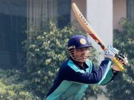 ഒന്നാം പന്തില്‍ സിക്‌സോടെ സേവാഗ് തുടങ്ങി, ജെമിനി അറേബ്യന്‍സിന് കൂറ്റന്‍ ജയം