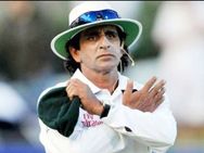 എന്നെ വിലക്കാന്‍ ആരാണ് ബിസിസിഐ; ആസാദ് റൗഫ് ചോദിക്കുന്നു!