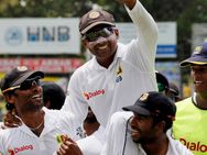 മഹേള ജയവര്‍ധനെ ഇംഗ്ലണ്ട് ടീമില്‍, തീരെ ശരിയായില്ല എന്ന് ശ്രീലങ്ക