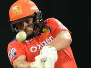 ഐപിഎല്ലില്‍ ആദ്യമായി ഗുജറാത്ത് ലയണ്‍സ് തോറ്റു, അതും 10 വിക്കറ്റിന്... ദയനീയം!