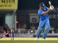 അന്ന് സച്ചിന്‍ ഇന്ന് കോലി... നാലാം ഏകദിനം ഇന്ത്യ ഡീസന്റായി തോറ്റു.. പരമ്പര പോലും കൈവിട്ട് പോയേക്കും!