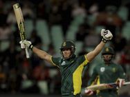 371 അടിച്ചിട്ടും ഓസ്‌ട്രേലിയയ്ക്ക് രക്ഷയില്ല... കില്ലര്‍ മില്ലര്‍ (118*) അടിച്ചുപൊട്ടിച്ചുകളഞ്ഞു...