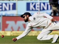 വിരാട് കോലി പന്ത് ചുരണ്ടിയെന്ന് ഇംഗ്ലീഷ് പത്രം, പാകിസ്താനില്‍ ആഘോഷം.. ഇംഗ്ലണ്ട് ടീമിന് പരാതിയില്ല!