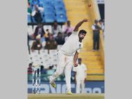 ഫാസ്റ്റ് ബൗളര്‍ അശ്വിനെ സ്പിന്നറാക്കിയത് അമ്മ ചിത്ര.. ഈ അമ്മയ്ക്ക് കൊടുക്കണം ഒരു ഹാറ്റ്‌സ് ഓഫ്!