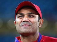 എമിറേറ്റ്‌സിന് പറ്റിയ അക്കിടി, ധോണിക്കു പകരം സുശാന്ത്, സെവാഗ് വെറുതെവിടുമോ?