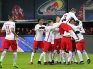 മൂന്നാം മിനുട്ടില്‍ എതിര്‍ ടീം പത്ത് പേരായി ചുരുങ്ങി, ഇതാണ് പറയുന്നത് ലൈപ്ഷിഷ് ജര്‍മനിയിലെ അത്ഭുത ടീമാണെന്ന് !!