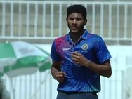 ഐപിഎല്‍ ലേലം; മലയാളി ഫാസ്റ്റ് ബൗളര്‍ ബാസില്‍ തമ്പി 85 ലക്ഷം രൂപയ്ക്ക് ഗുജറാത്ത് ലയണ്‍സില്‍!