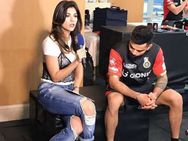 ടൈമിങ് പിഴച്ചു... ടിവി അവതാരക അർച്ചനയുടെ കീറിയ ജീന്‍സില്‍ തുറിച്ചുനോക്കുന്ന കോലിയുടെ ഫോട്ടോ വൈറൽ!!