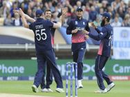 ഓസ്ട്രേലിയൻ ദുരന്തം.. ഇംഗ്ലണ്ടിനോടും സ്റ്റോക്സിനോടും തോറ്റ് പുറത്ത്.. ബംഗ്ലാദേശിന് ലോട്ടറി, സെമിയിൽ!