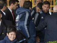 കളത്തിനു പുറത്തും മെസ്സി സ്റ്റാറാ... കുഞ്ഞ് ആരാധകന്റെ കണ്ണീരൊപ്പി ഇതിഹാസം, വീഡിയോ