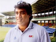 ഇന്ത്യ വൈറ്റ്‌വാഷിനൊരുങ്ങുന്നു; ബൗളിങ് കോച്ചിനെ മാറ്റി ശ്രീലങ്കയുടെ പരീക്ഷണം