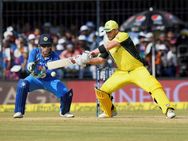 ആരോണ്‍ ഫിഞ്ച് സെ‍ഞ്ചുറിയടിച്ചിട്ടും ഇന്ത്യ ഓസ്ട്രേലിയയെ പിടിച്ചുകെട്ടി.. 294 റണ്‍സ് വിജയലക്ഷ്യം!!