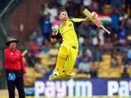 നൂറാം മാച്ചില്‍ വാര്‍ണറിന് സെഞ്ചുറി.. ഓസ്‌ട്രേലിയയ്‌ക്കെതിരെ ഇന്ത്യയ്ക്ക് 335 റണ്‍സ് വിജയലക്ഷ്യം!!