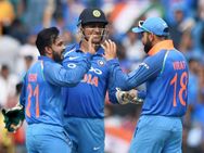 നെഹ്റാജിയും കാർത്തിക്കും പുറത്ത്? ഓസ്ട്രേലിയ്ക്കെതിരായ ട്വന്റി 20: ഇന്ത്യയുടെ ഫൈനൽ ഇലവൻ ഇങ്ങനെയാണോ?