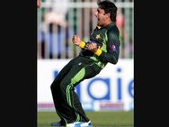 പാകിസ്താൻറെ മാജിക് സ്പിന്നർ സയീദ് അജ്മൽ വിരമിക്കുന്നു... അജ്മൽ, വിവാദങ്ങളുടെ കളിക്കൂട്ടുകാരൻ!!