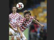 ക്രൊയേഷ്യക്ക് നാല് ഗോള്‍ ജയം, ഇറ്റലിയെ സ്വീഡന്‍ വീഴ്ത്തി, തിങ്കളാഴ്ച അറിയാം ഇറ്റലിയുടെ വിധി