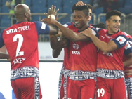 ബ്ലാസ്‌റ്റേഴ്‌സ് കാത്തിരിപ്പ് തുടരുമ്പോള്‍ കോളടിച്ച് കോപ്പലും കുട്ടികളും... ഡൈനാമോസ് ഫ്യൂസായി