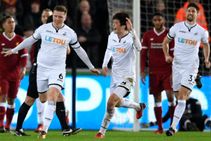 ഫോര്‍മുല വണ്‍ കാറിനെ ട്രാഫിക്കില്‍ കുരുക്കി... ലിവര്‍പൂളിനെതിരേ സ്വാന്‍സിക്ക് അട്ടിമറി ജയം