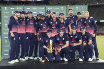 വീണ്ടും കങ്കാരുക്കള്‍ വീണു, 12 റണ്‍സിന് ഇംഗ്ലണ്ട് ജയിച്ചു, പരമ്പര 4-1ന് സ്വന്തമാക്കി