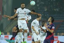 സെക്ക്വീഞ്ഞ ഗോളില്‍ കൊല്‍ക്കത്ത നേടി... സെമി സാധ്യത നിലനിര്‍ത്തി ചാംപ്യന്മാര്‍