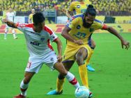 ഇതല്ല, ഞങ്ങളുടെ ജിങ്കന്‍!! മൂന്നില്‍ രണ്ടിലും വില്ലന്‍, കണ്ടുപഠിക്കാം ഛേത്രിയെ...