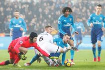 ഗണ്ണേഴ്‌സിന്റെ കഥ കഴിച്ച് സൂപ്പര്‍ സ്വാന്‍സി... ലിവര്‍പൂള്‍ മുന്നേറി, പിഎസ്ജി കലാശപ്പോരിന്